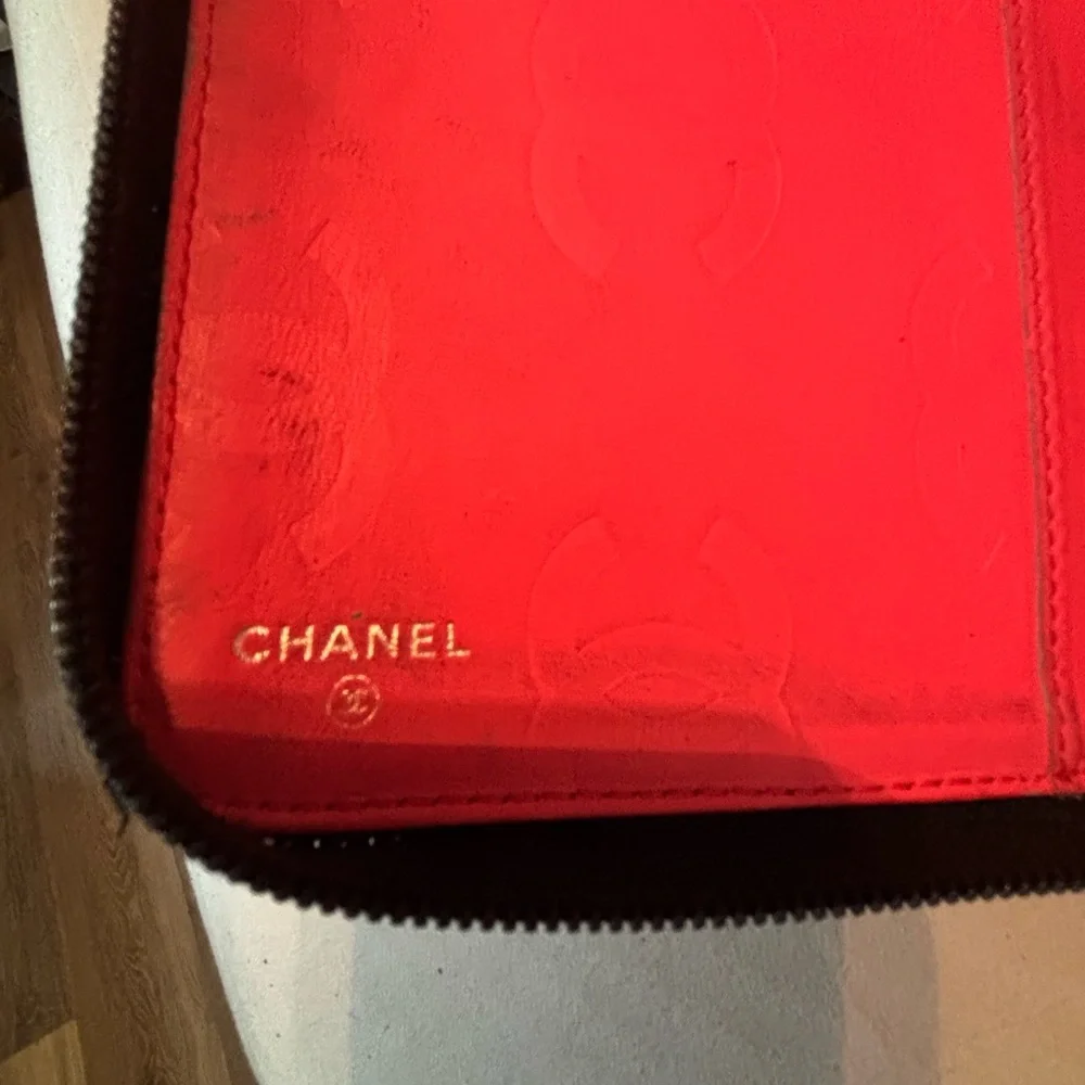 Authentic Chanel Cambon Ligne Quilted Organizer Wallet – Black/Fuchsia